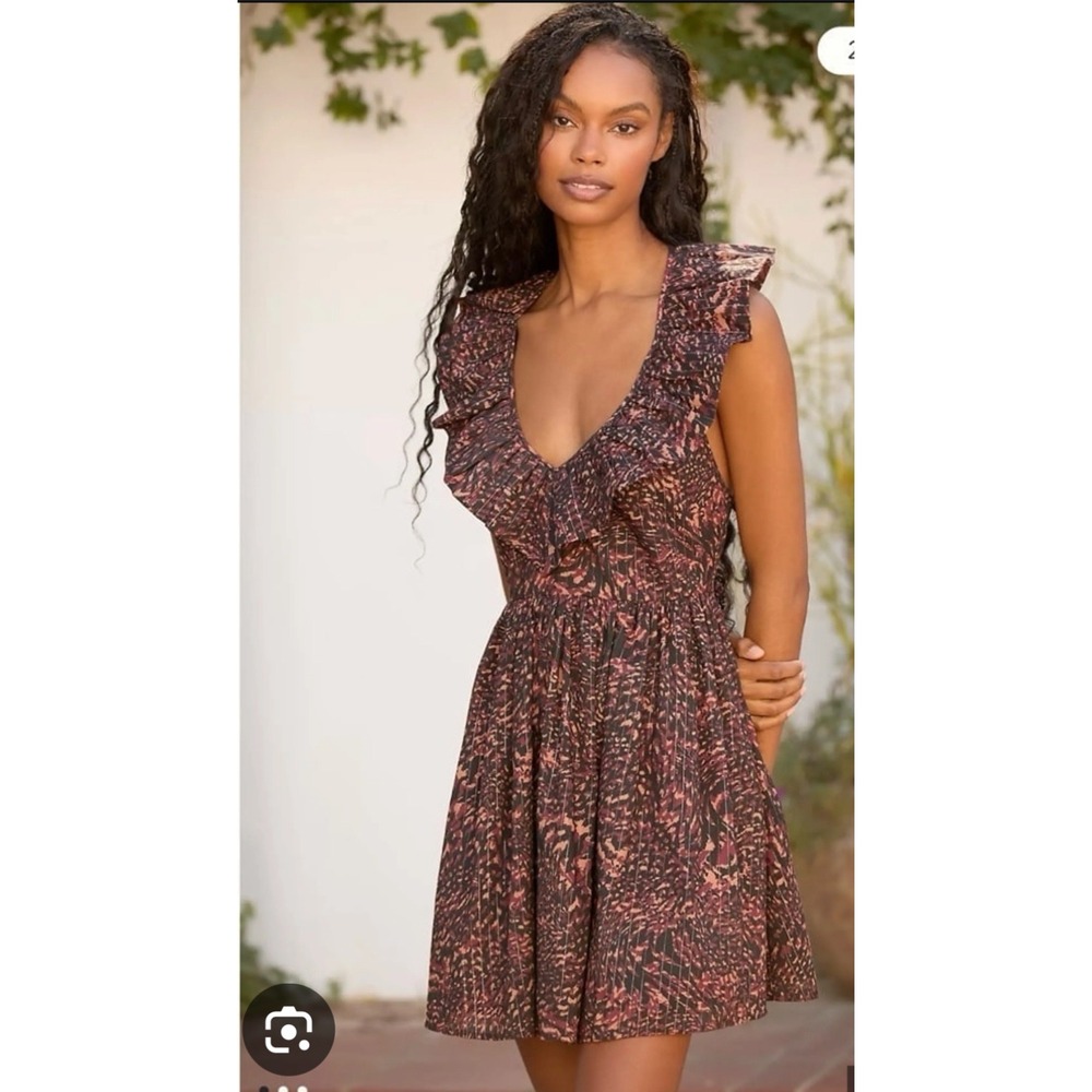 Anthropologie 

V-Neck Bubble Dress
Size XS